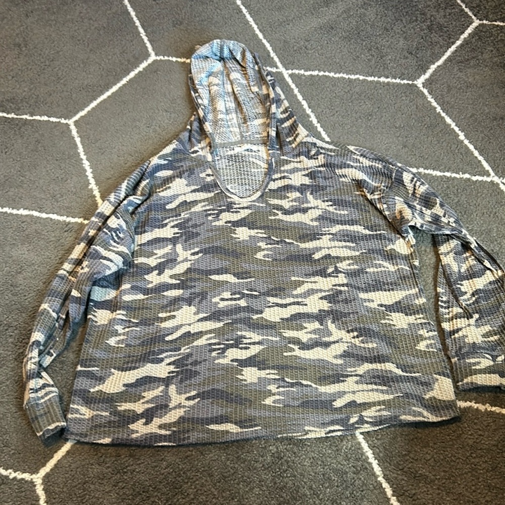Maurice’s Waffle knit camo lightweight hoodie